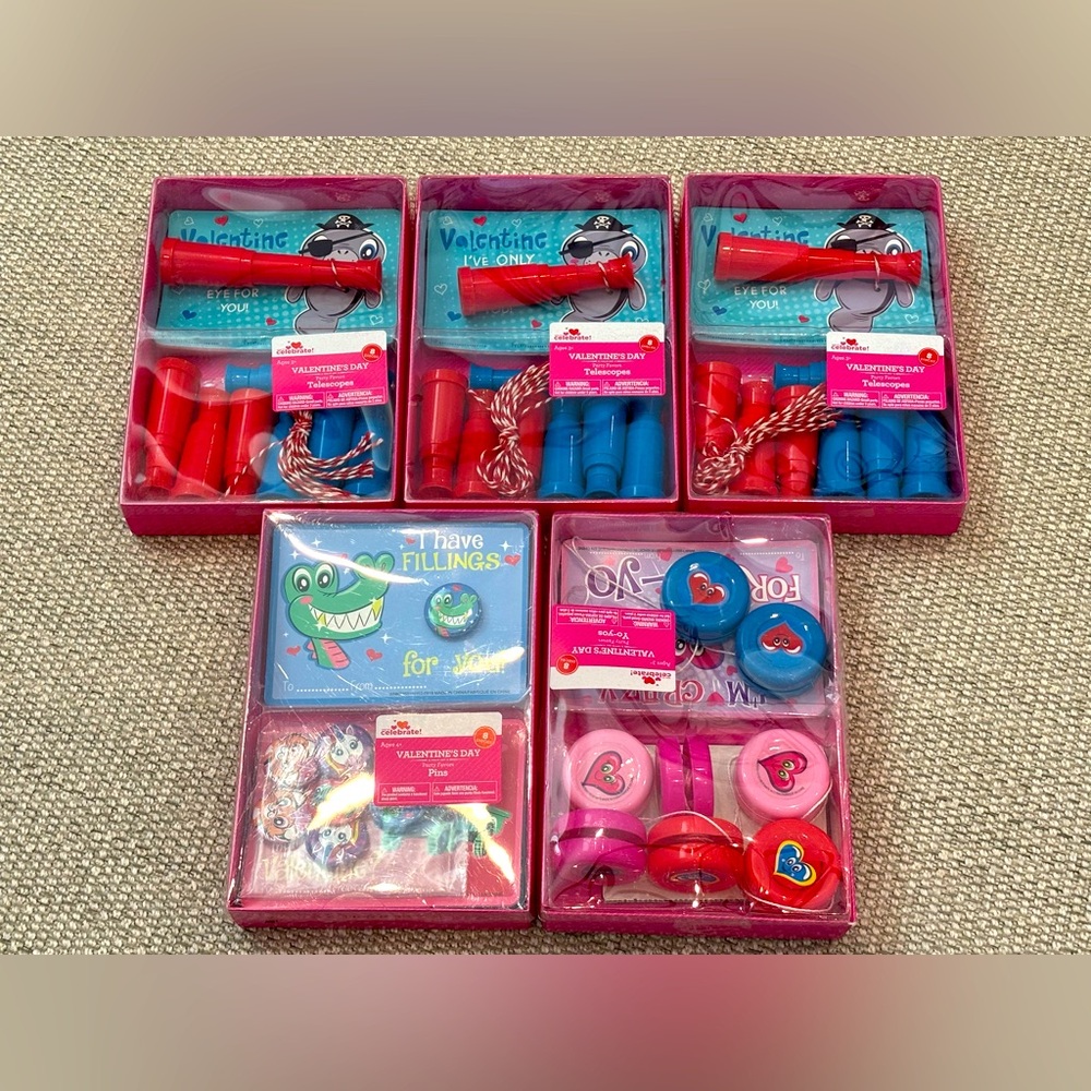 Valentine’s Day Cards Set (NWT)